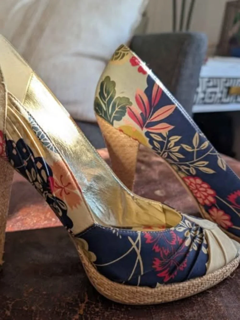 Vintage Floral Steve Madden Pumps - Women's Size 9